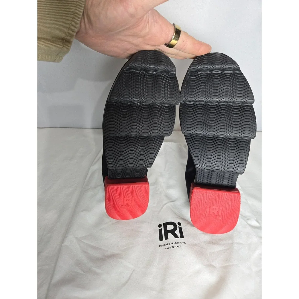 IRI NYC Avante-Garde, Sculptural Shoes Red Size 7.5US (MSRP $215)